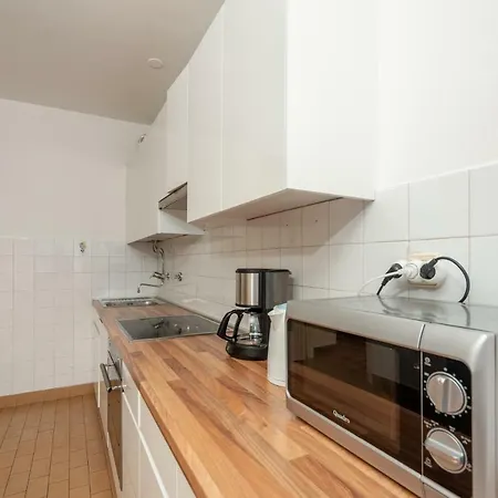 Apartman Vesna Appartamento *